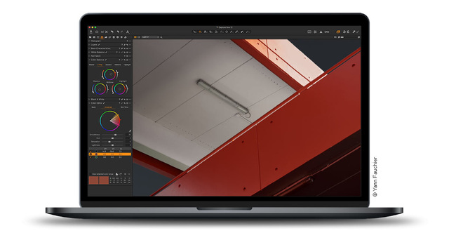 capture-one-pro-raw-image-editor-products-pro-macbook-insert-pro_1200px.jpg